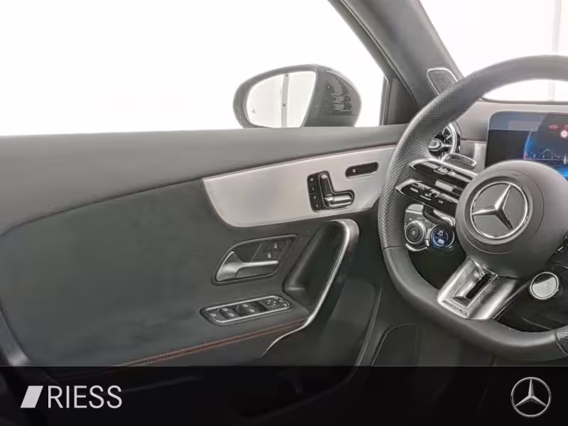Mercedes-Benz A 35 AMG 4M PANO MEMO BURM KEYL AMBI NIGHT MULTIB A 35 AMG - Bild 9