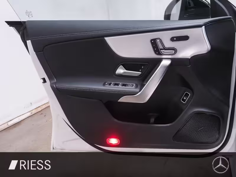 Mercedes-Benz CLA 35 AMG 4M AMG Sport Night Aero Distr Pano Standh 19 CLA 35 AMG - Bild 10