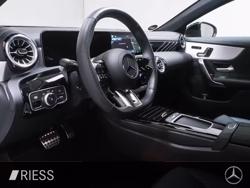 Mercedes-Benz CLA 35 AMG 4M AMG Sport Night Aero Distr Pano Standh 19 CLA 35 AMG - Bild 11