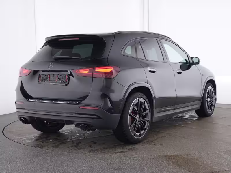 Mercedes-Benz GLA 35 AMG 4M AMG Sport Night Distr Pano AHK 20 GLA 35 AMG - Bild 2