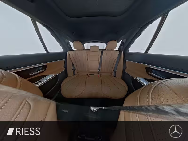 Mercedes-Benz E 300 de 4M T AMG Sport Night Distr Super Pano Sitzkl E 300 - Bild 8