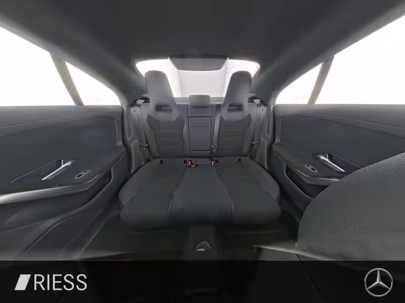 Mercedes-Benz CLA 200 d Coupé AMG PANO KEYL AMBI 360° MULTIB CLA 200 - Bild 8