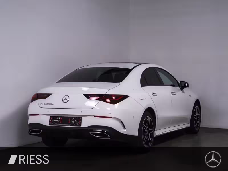 Mercedes-Benz CLA 250 e Coupé mit EQ Hybrid Technologie 360 LM CLA 250 - Bild 4