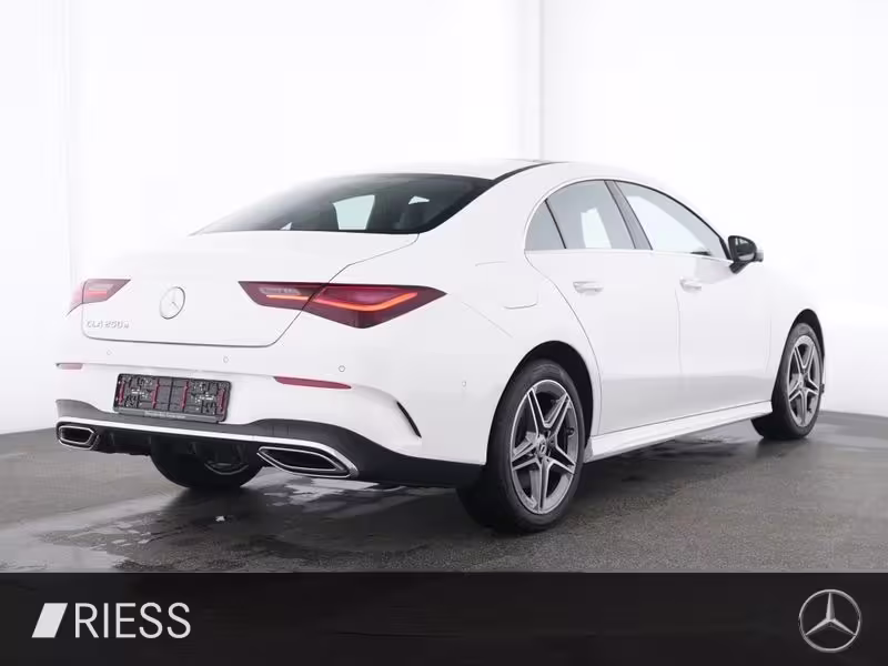 Mercedes-Benz CLA 250 e Coupé mit EQ Hybrid Technologie AMG Sport Distr Pano AHK 360 CLA 250 - Bild 3