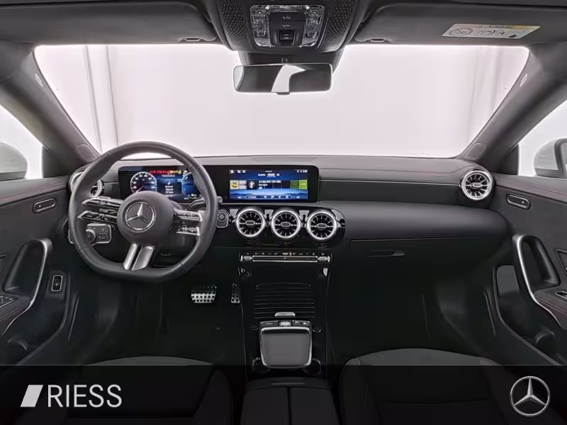 Mercedes-Benz CLA 250 e Coupé mit EQ Hybrid Technologie AMG Sport Distr Pano AHK 360 CLA 250 - Bild 7