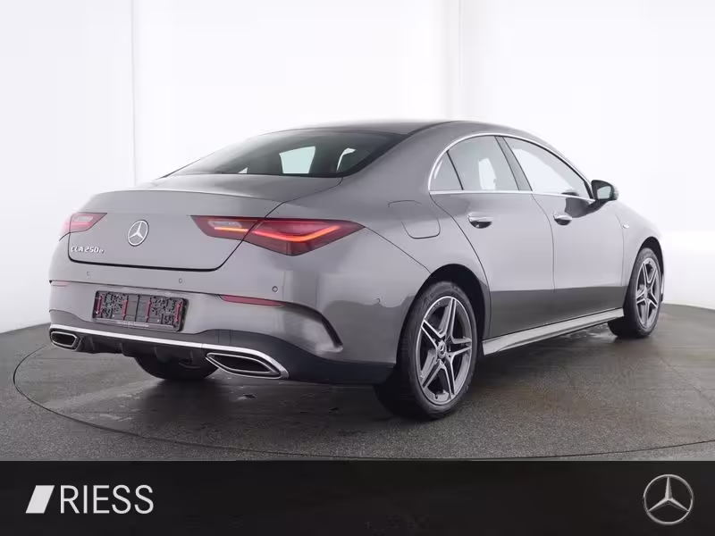 Mercedes-Benz CLA 250 e Coupé mit EQ Hybrid Technologie AUT LM CLA 250 - Bild 3