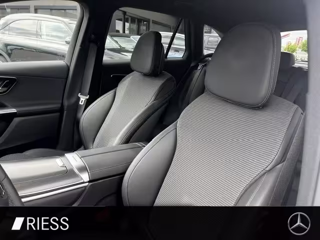 Mercedes-Benz GLC 200 4M Avantgarde Navi LED AHK Keyless 18 GLC 200 - Bild 11