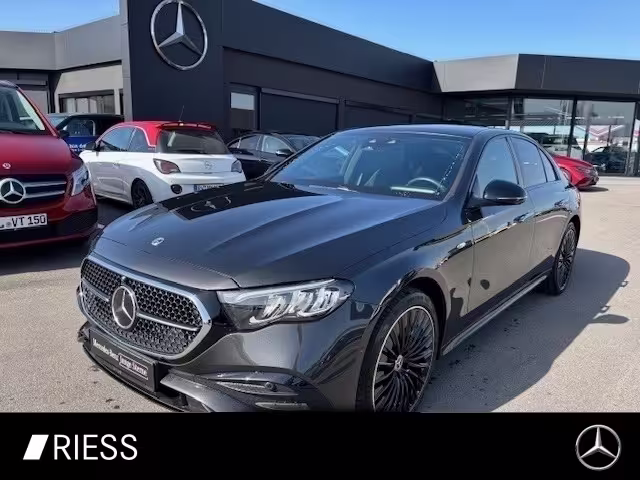 Mercedes-Benz E 300 de AMG Sport Night Distr Pano AHK 20 360