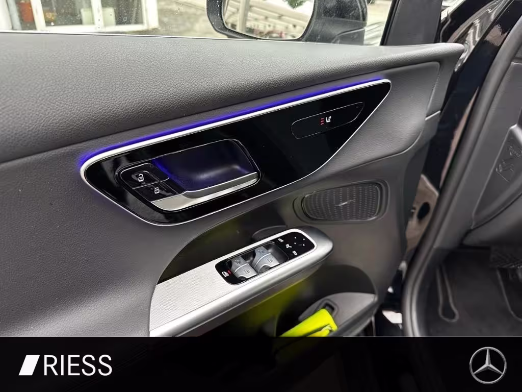Mercedes-Benz GLC 200 4M Avantgarde Navi LED AHK Keyless 18 GLC 200 - Bild 12
