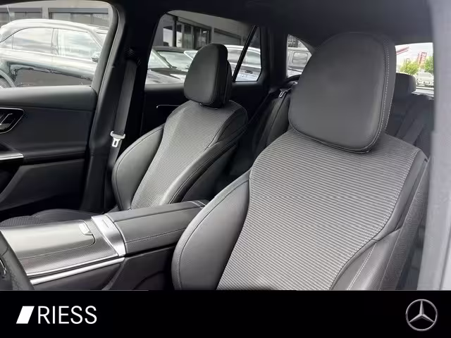 Mercedes-Benz GLC 200 4M Avantgarde Navi LED AHK Keyless 18 GLC 200 - Bild 11