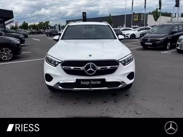 Mercedes-Benz GLC 200 4M Avantgarde Navi LED AHK Keyless 18 GLC 200 - Bild 3