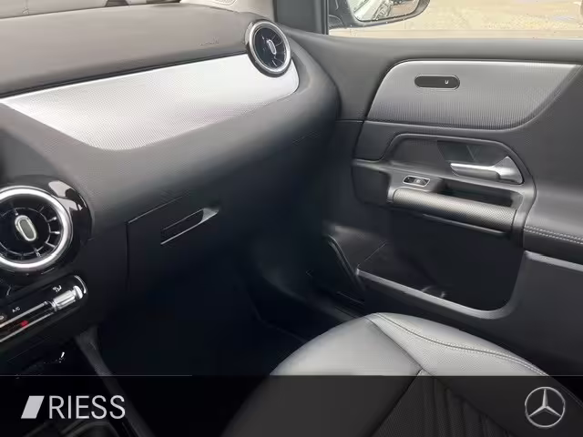 Mercedes-Benz B 180 AUT Kam. KlimaA LED LM PDC ParkAss SHZ B 180 - Bild 14
