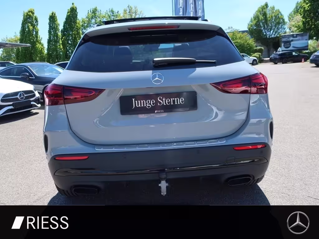 Mercedes-Benz GLA 200 d 4M AMG Sport Night Pano AHK 360 20 GLA 200 - Bild 13