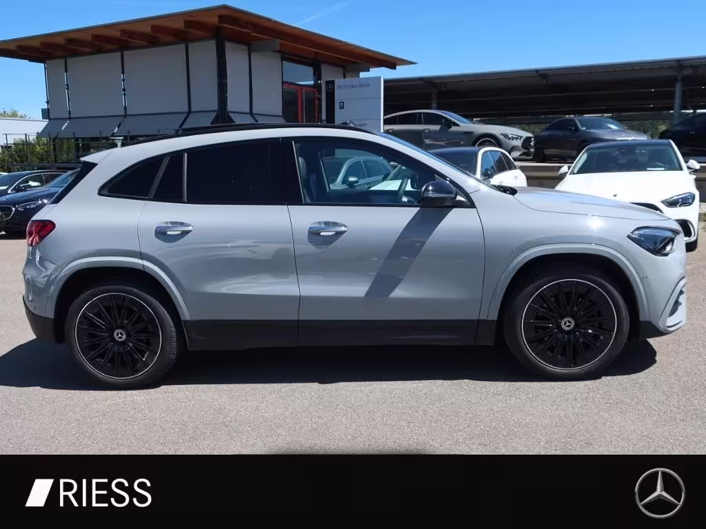 Mercedes-Benz GLA 200 d 4M AMG Sport Night Pano AHK 360 20 GLA 200 - Bild 15