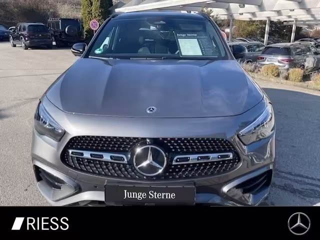 Mercedes-Benz GLA 200 AMG Sport Night Distr Pano AHK 360 20 GLA 200 - Bild 13