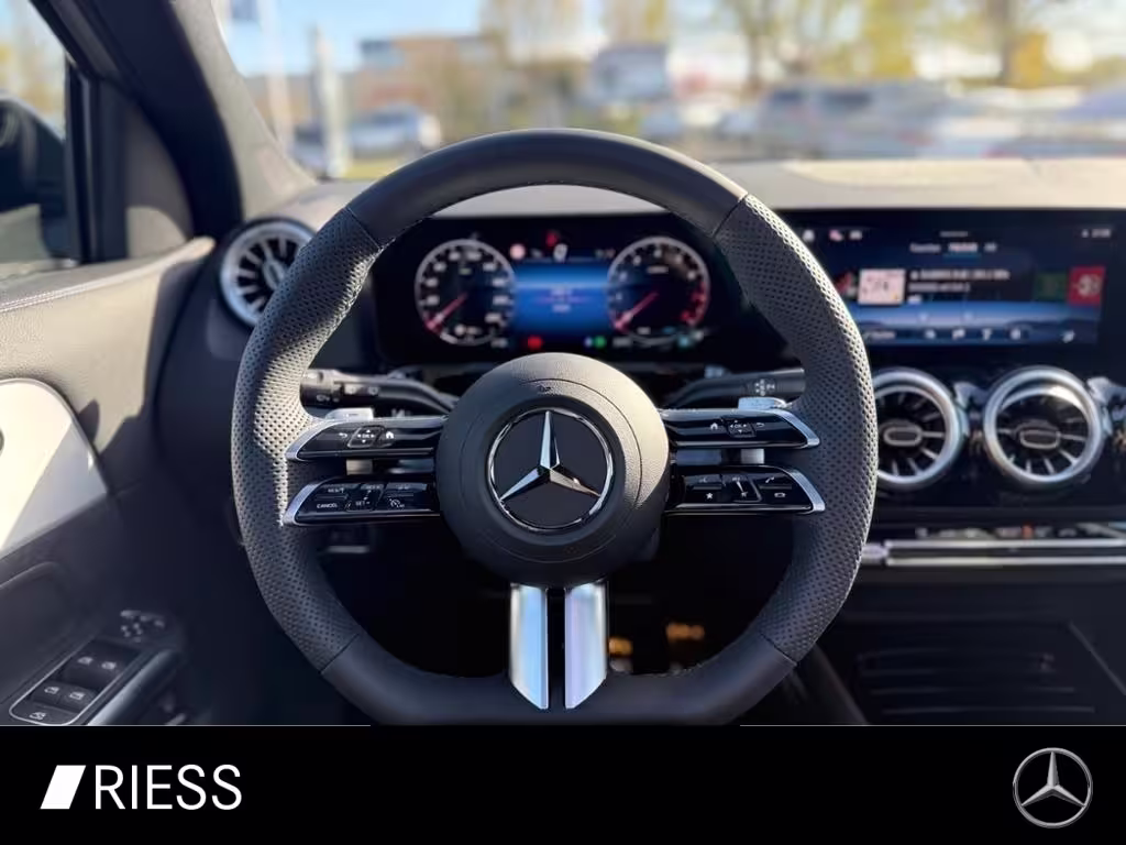 Mercedes-Benz GLA 200 d 4M AMG Sport Night Pano AHK 360 20 GLA 200 - Bild 14