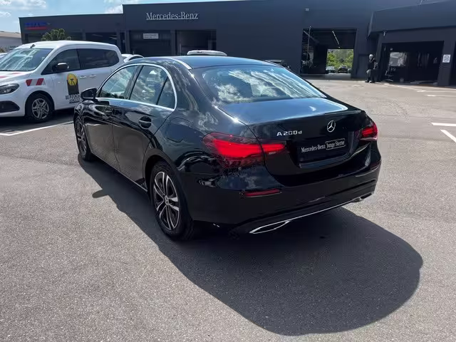 Mercedes-Benz A 200 d Limousine AUT Kam. KlimaA LED LM PDC SHZ A 200 - Bild 3