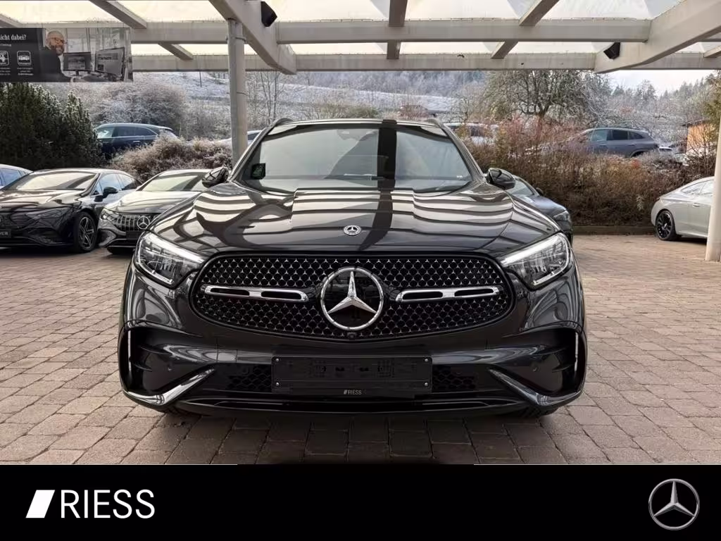 Mercedes-Benz GLC 220 d 4M AMG Sport Night Distr Pano AHK 360 19 GLC 220 - Bild 3