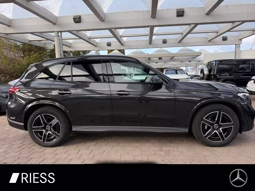 Mercedes-Benz GLC 220 d 4M AMG Sport Night Distr Pano AHK 360 19 GLC 220 - Bild 5