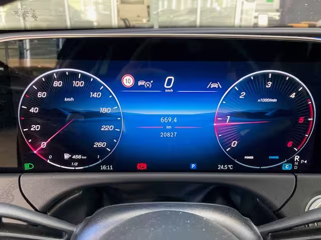 Mercedes-Benz E 220 d 4M T AMG Sport Night Distr Pano AHK Keyless E 220 - Bild 17