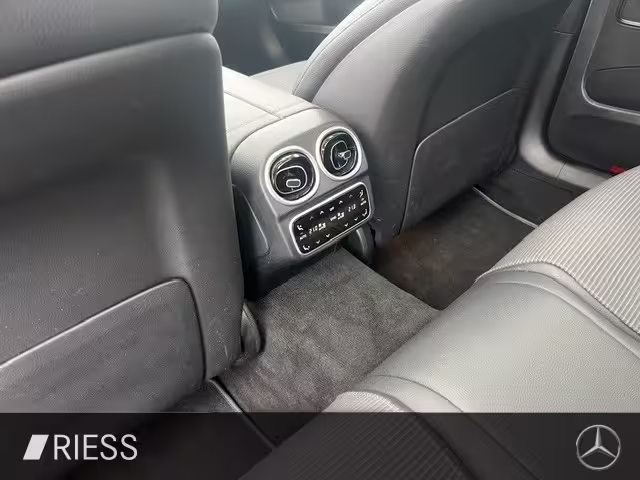 Mercedes-Benz C 300 e T-Modell LED-360-AHK-DiSTRONIC-PANO- C 300 - Bild 12