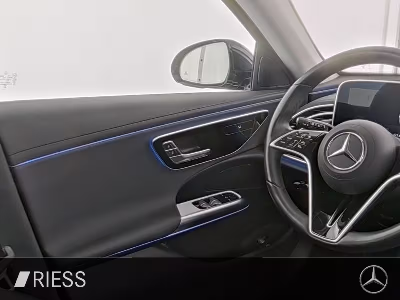 Mercedes-Benz E 300 e T-Modell mit EQ Hybrid Technologie ACC E 300 - Bild 9
