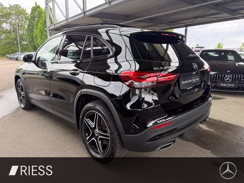 Mercedes-Benz GLA 250 e AHK AUT Fernlichtass. Kam. KeyLess LED GLA 250 - Bild 8