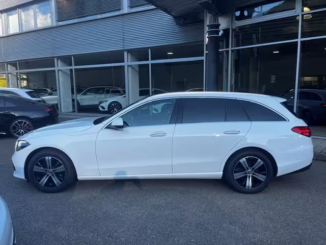Mercedes-Benz C 220 d T Avantgarde Distr Navi LED Pano AHK 360 C 220 - Bild 4