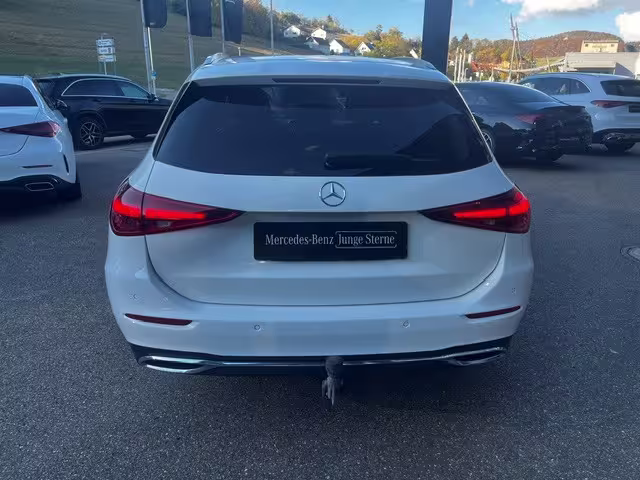 Mercedes-Benz C 220 d T Avantgarde Distr Navi LED Pano AHK 360 C 220 - Bild 7