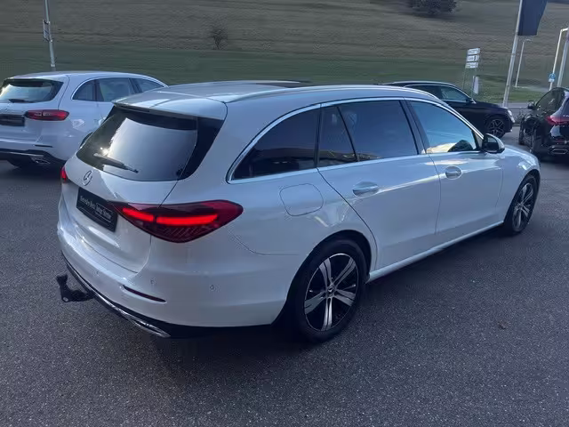 Mercedes-Benz C 220 d T Avantgarde Distr Navi LED Pano AHK 360 C 220 - Bild 8