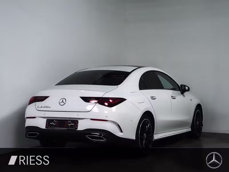 Mercedes-Benz CLA 250 e AMG Sport Night  Vorr Distr Pano Burmes 19 CLA 250 - Bild 3