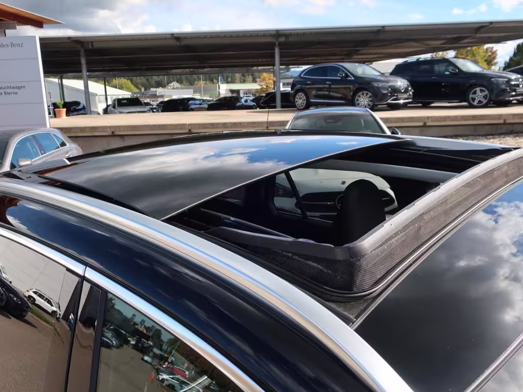 Mercedes-Benz GLC 300 de 4M Avantgarde Distr LED Pano AHK  18 GLC 300 - Bild 12