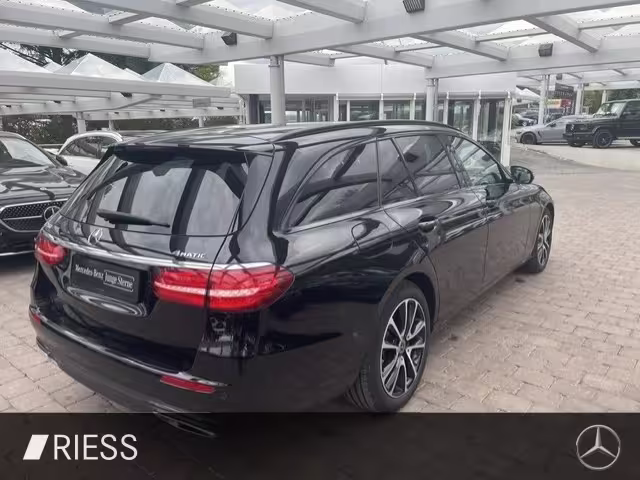 Mercedes-Benz E 200 T 4M AVANTGARDE Navi LED Schiebedach 18 E 200 - Bild 10
