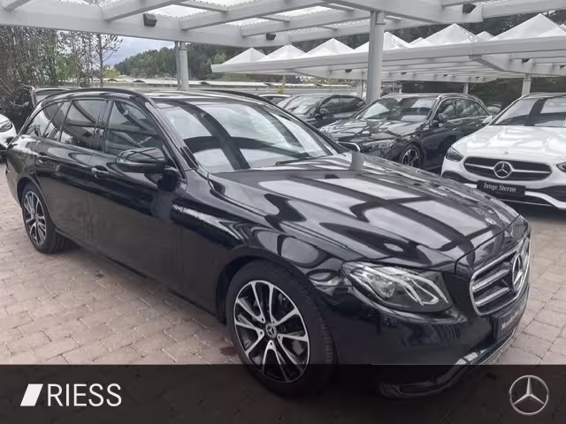 Mercedes-Benz E 200 T 4M AVANTGARDE Navi LED Schiebedach 18 E 200 - Bild 12