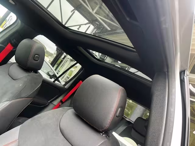 Mercedes-Benz GLB 35 AMG 4M Night Prem Pano AHK Standh Burmester GLB 35 AMG - Bild 12