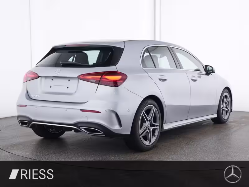 Mercedes-Benz A 200 AMG Sport Navi LED Pano Keyless 18 Kamera A 200 - Bild 3