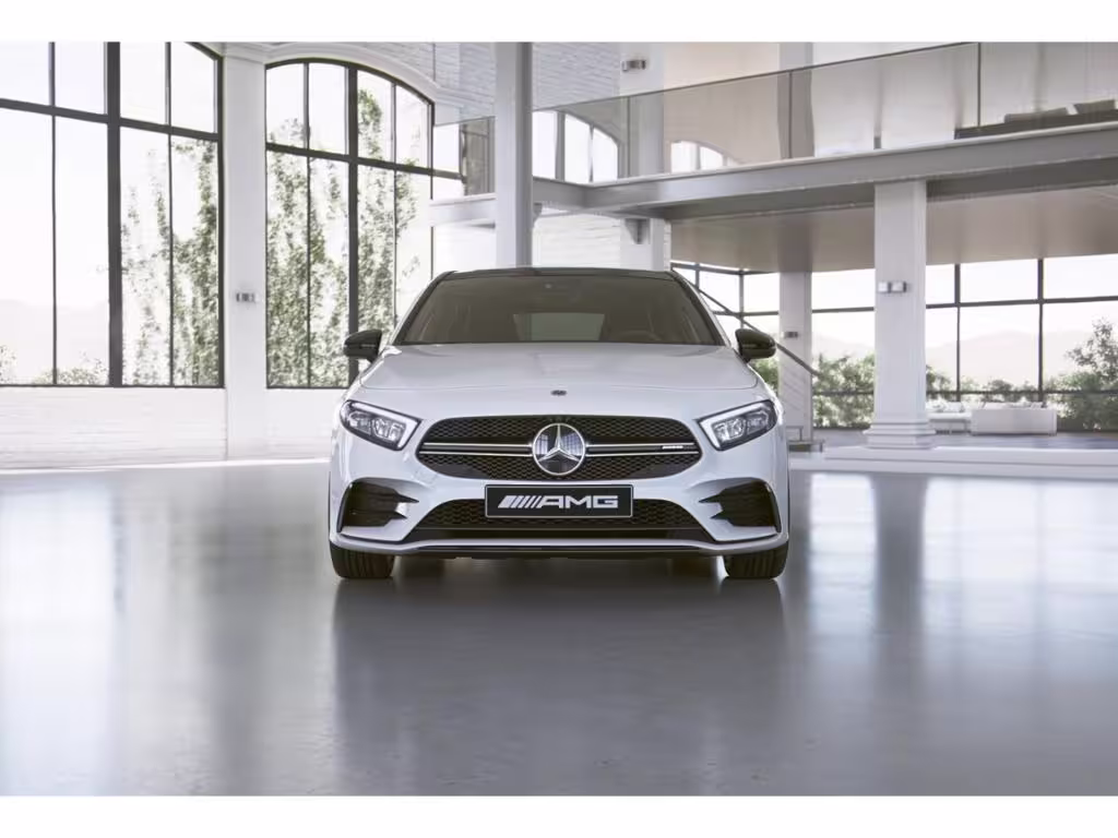 Mercedes-Benz A 35 AMG 4MATIC Night Pano Kam Ambi A 35 AMG - Bild 3