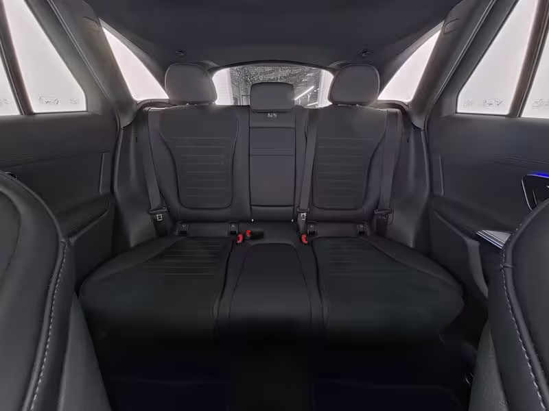 Mercedes-Benz GLC 300 4MATIC AMG Sport Night Distr PANO AHK Tritt GLC 300 - Bild 8