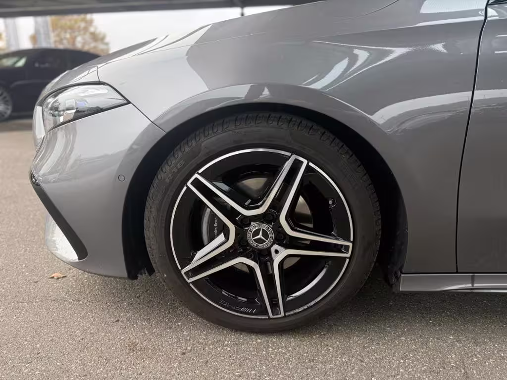 Mercedes-Benz A 180 AUT LM SoundSys SpurH Teilled. A 180 - Bild 4