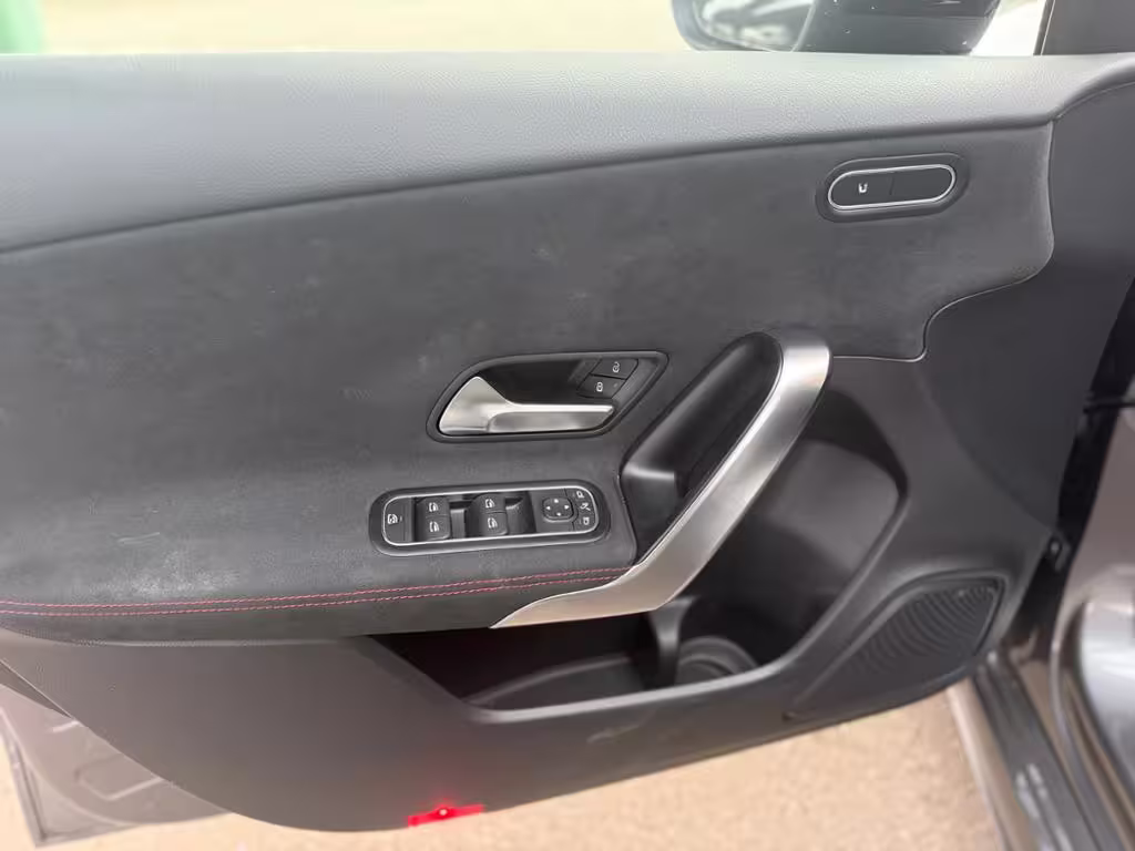 Mercedes-Benz A 180 AUT LM SoundSys SpurH Teilled. A 180 - Bild 5