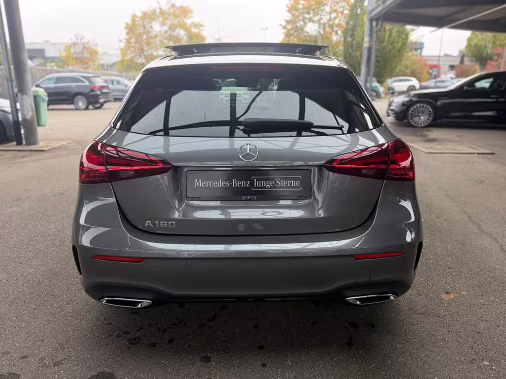 Mercedes-Benz A 180 AUT LM SoundSys SpurH Teilled. A 180 - Bild 9