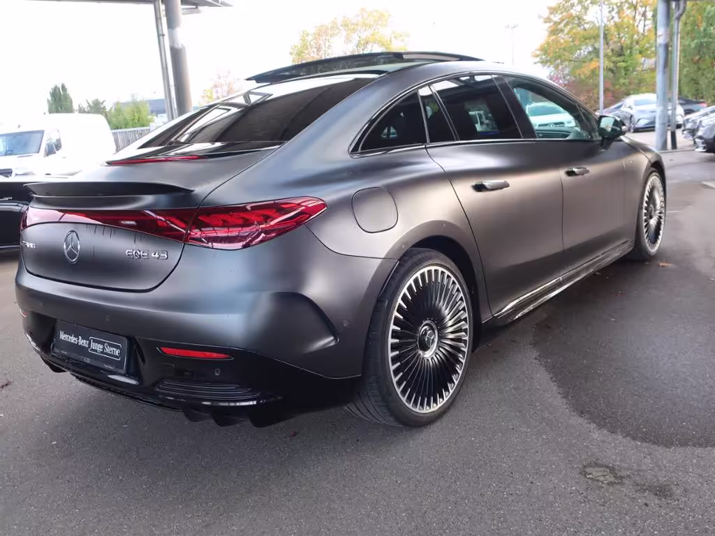 Mercedes-Benz EQE 43 AMG 4MATIC MAGNO PANO LEDER CARBON BURM EQE 43 - Bild 12