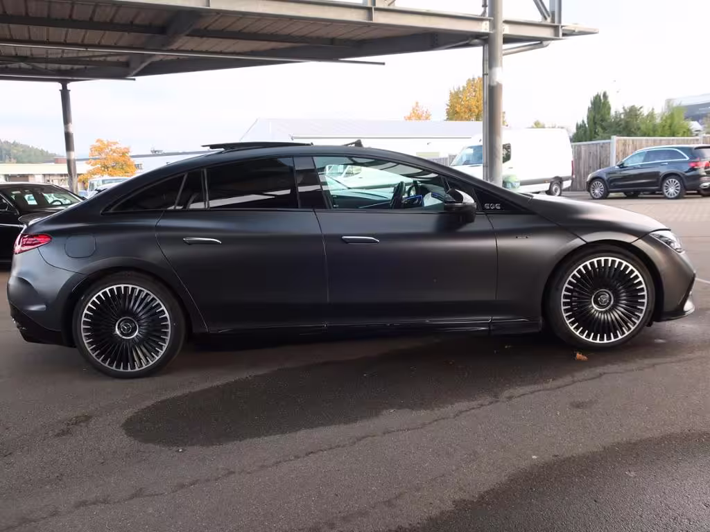Mercedes-Benz EQE 43 AMG 4MATIC MAGNO PANO LEDER CARBON BURM EQE 43 - Bild 13