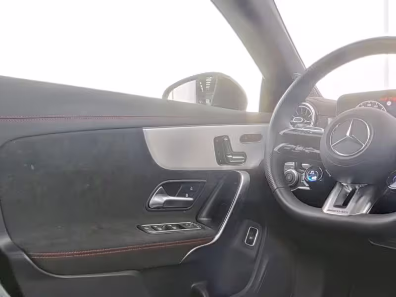 Mercedes-Benz CLA 35 AMG 4M Night Distr Pano AHK W-Paket 19 CLA 35 AMG - Bild 9