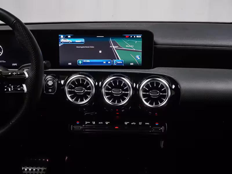 Mercedes-Benz A 220 d AMG Sport Night Navi LED Pano W-Paket 18 A 220 - Bild 7