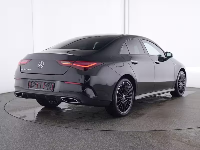Mercedes-Benz CLA 250 e Coupé mit EQ Hybrid Technologie AUT LM CLA 250 - Bild 3