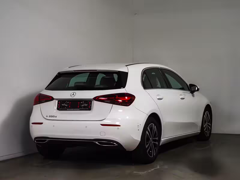Mercedes-Benz A 200 d Progressive Navi LED Leder W-Paket A 200 - Bild 3