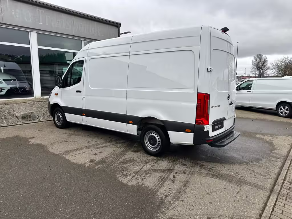 Mercedes-Benz Sprinter 317 CDI KA/L2H2/3665/MBUX/NAVI/KLIMA/360°/KAMERA/ - Bild 3