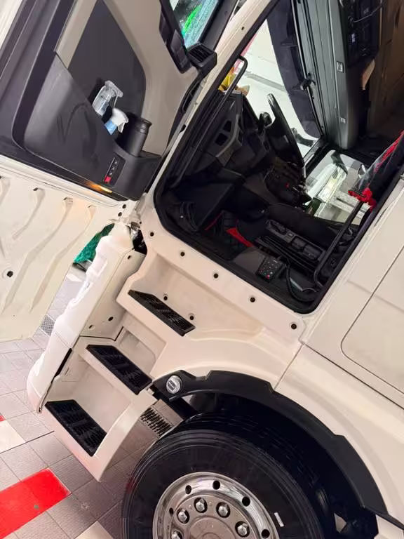 MAN TGX18.510 4x2 ACC AUT KlimaA LM Luft Standh. - Bild 7