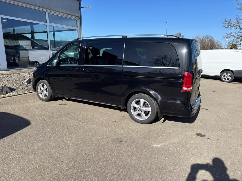 Mercedes-Benz V 300 d AVANTGARDE/ALLRAD/4*4/MBUX/DISTRONIC/360°/LED(ILS)/AHK2,5t/ELEKT.TÜREN/ - Bild 3